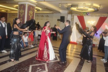 Sazı alah tarı çalah. Oynayalım Terekeme…