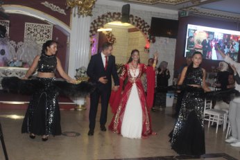 Sazı alah tarı çalah. Oynayalım Terekeme…