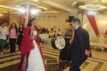 Sazı alah tarı çalah. Oynayalım Terekeme…