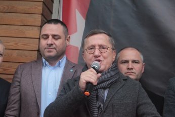 Ne dediyse yapmıştır. Yapacaktır