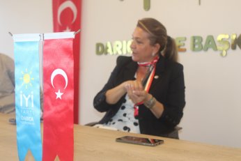 Hala Akşener sanıyorlardı Dervişoğlu broşürü bastırdım