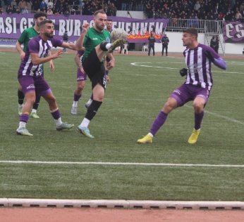 3’ncü Lig’e AZ kaldı AZ 