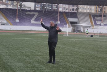 3’ncü Lig’e AZ kaldı AZ 