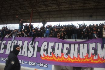 3’ncü Lig’e AZ kaldı AZ 