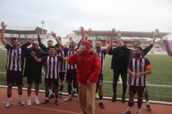 3’ncü Lig’e AZ kaldı AZ 