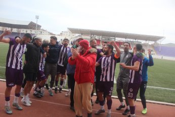 3’ncü Lig’e AZ kaldı AZ 