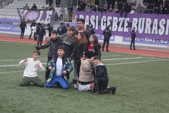 3’ncü Lig’e AZ kaldı AZ 