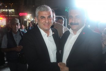 Yalnızca oy, destek  değil omuz istiyorum