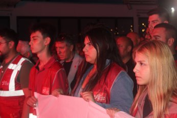 Yalnızca oy, destek  değil omuz istiyorum