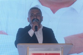 Yalnızca oy, destek  değil omuz istiyorum