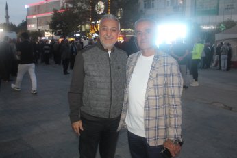 Yalnızca oy, destek  değil omuz istiyorum