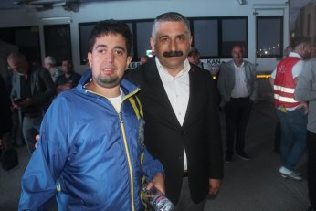 Yalnızca oy, destek  değil omuz istiyorum