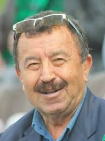 Ruhu dünyayı terk etti.  Bedeni mahallesinde 