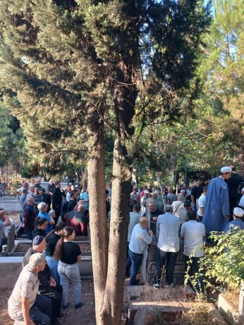 Ruhu dünyayı terk etti.  Bedeni mahallesinde 