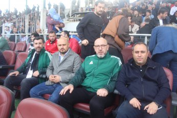 Ön sıra hepimizin İlk sıra bir tek bizim