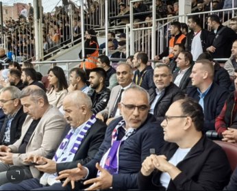 Taraftar   kallavi forvet istedi  