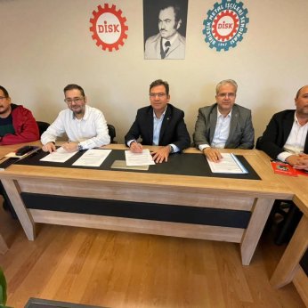 Omsa işçileri Omsa’ya Sendikalı TİS’li dönüyor