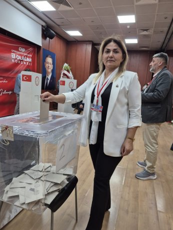 CHP Çayırova’da gemisini  kurtaran Dağıstan kaptan