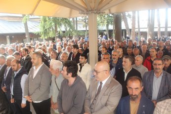 Dünya imtihanı öğretmekle geçti