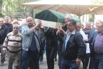 Dünya imtihanı öğretmekle geçti