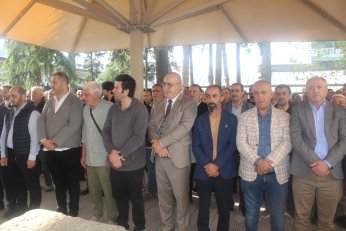 Dünya imtihanı öğretmekle geçti