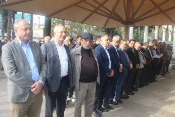 Dünya imtihanı öğretmekle geçti