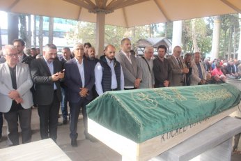 Dünya imtihanı öğretmekle geçti