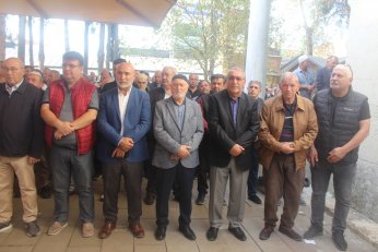 Dünya imtihanı öğretmekle geçti