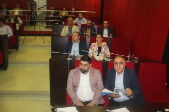 Hayri Macar’a tümsek. Mimar Sinan’a tek yön!