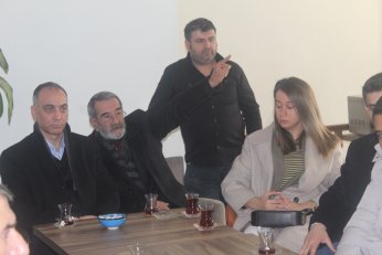 Yeri geldiğinde halka  rağmen önlem almalı