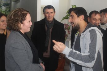 Yeri geldiğinde halka  rağmen önlem almalı