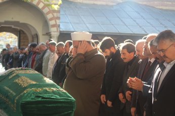 Peri anne melek oldu. Cennete uğurlandı