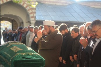 Peri anne melek oldu. Cennete uğurlandı