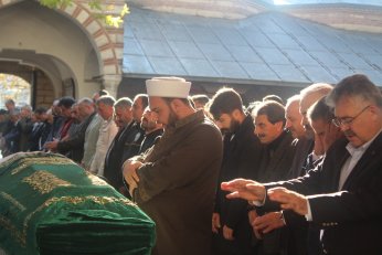 Peri anne melek oldu. Cennete uğurlandı