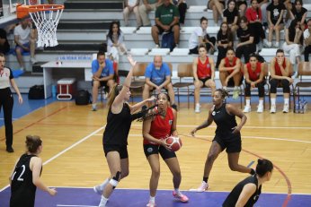 Darıca Basketbol Feneri Darıca’da görücüye çıkıyor 