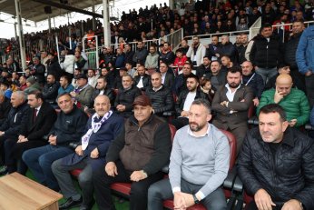 Yine çok bir güzeliz. Yine de biz lideriz