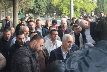 Sendikası, partisi ve Gebze “Razıyız” diye uğurladı 