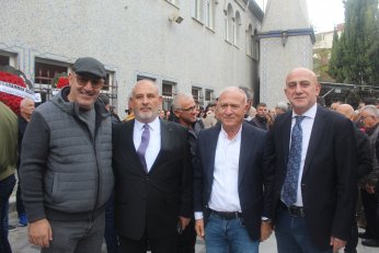 Sendikası, partisi ve Gebze “Razıyız” diye uğurladı 