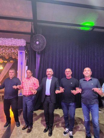 Araz’dan aleni destek.Aslan’da destekçi gibi