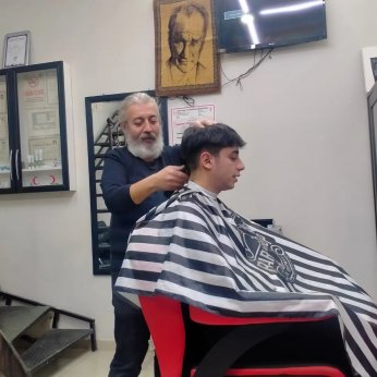 Araz’dan aleni destek.Aslan’da destekçi gibi