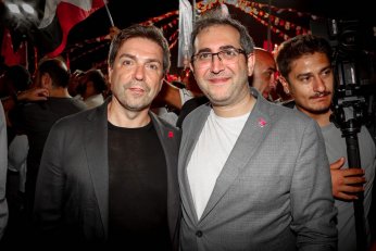 Araz’dan aleni destek.Aslan’da destekçi gibi