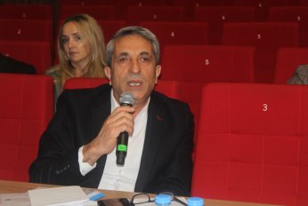 Dönüşümde şeffaf olunmalı. “Facia” marulla örtbas edilmez