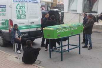 Son yolculuğuna sokağından uğurlandı