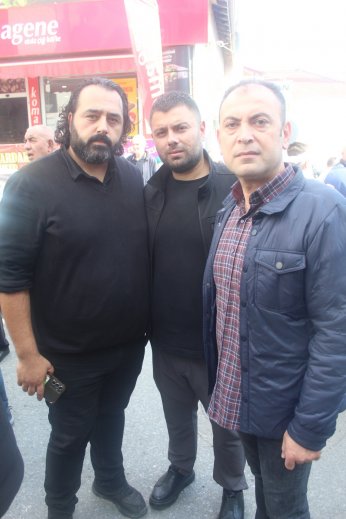 Son yolculuğuna sokağından uğurlandı