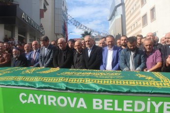 Son yolculuğuna sokağından uğurlandı