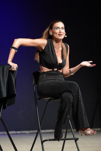 Avukat Komedyen Akovalıgil  yarın Gebze’de