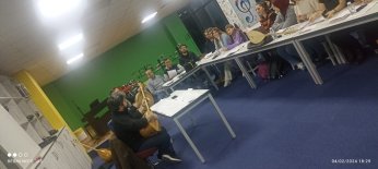 Pandemide sallandı, yıkılmadı: Türkü, yeniden… 