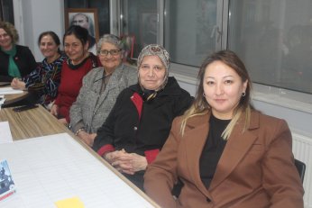 Kadın adaydan ötürü kadınlar çok hevesli