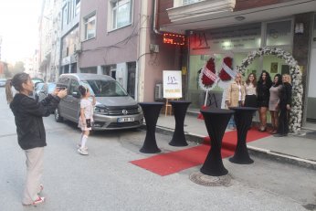 Sanata estetik katmıştı. İnsana da katacak