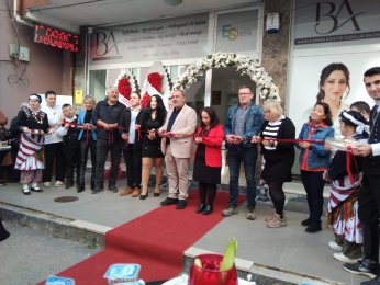 Sanata estetik katmıştı. İnsana da katacak